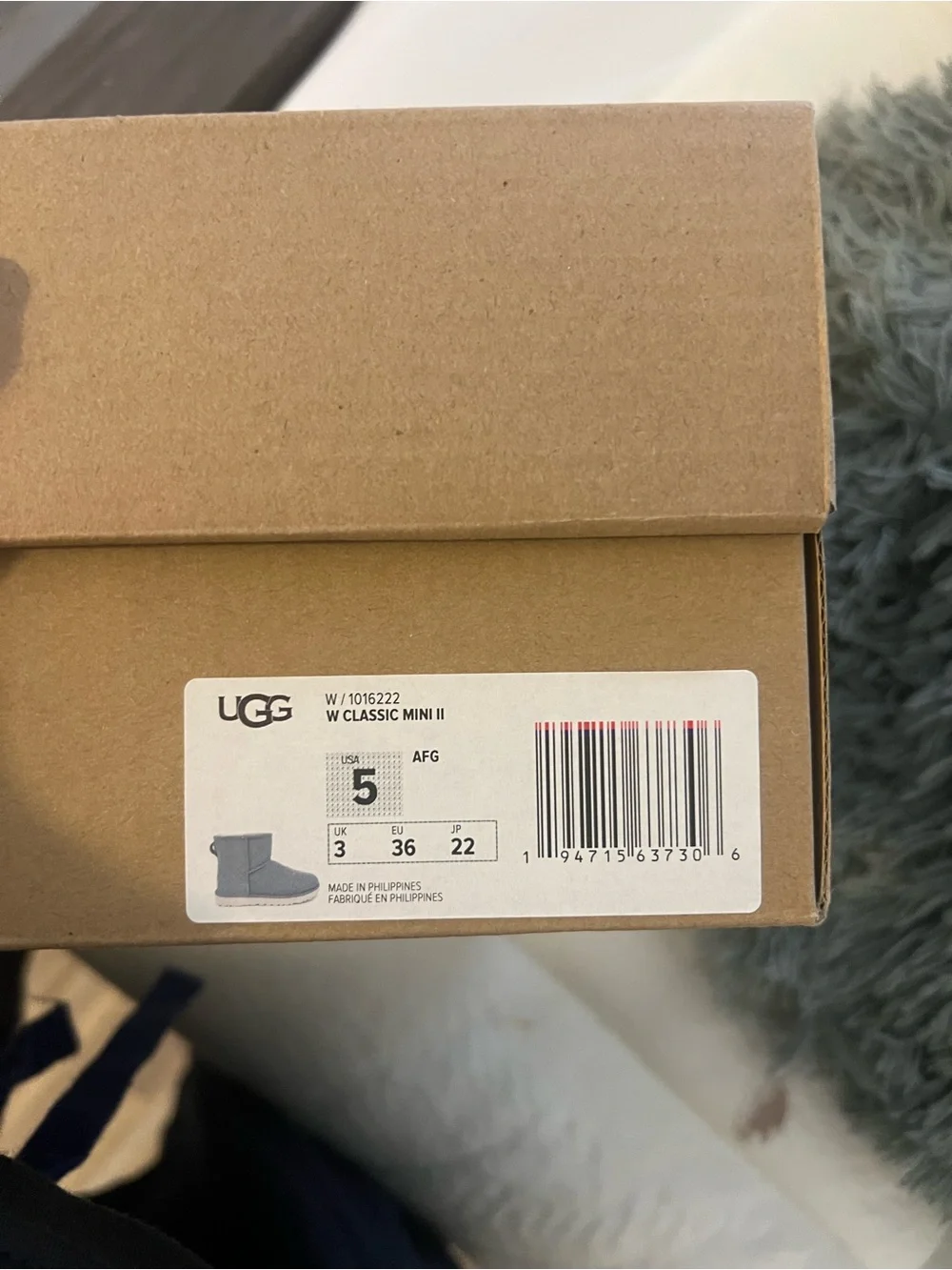 UGG Short Suede Boots in Gray - used once